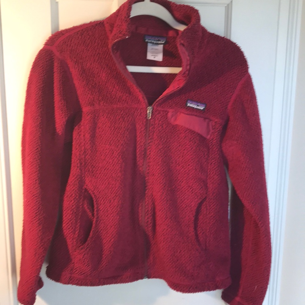 Patagonia zip up, size M.